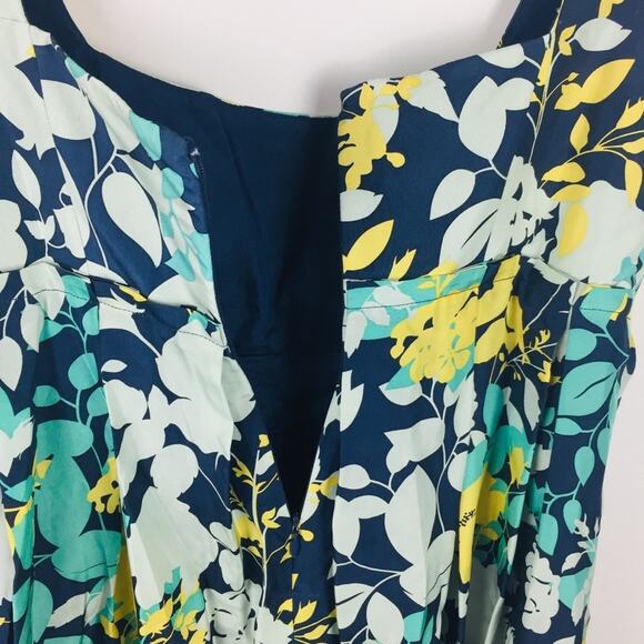 Max & Cleo Empire Floral Pleated 100% Silk Dress Sz 8 Business Casual - Picture 6 of 7